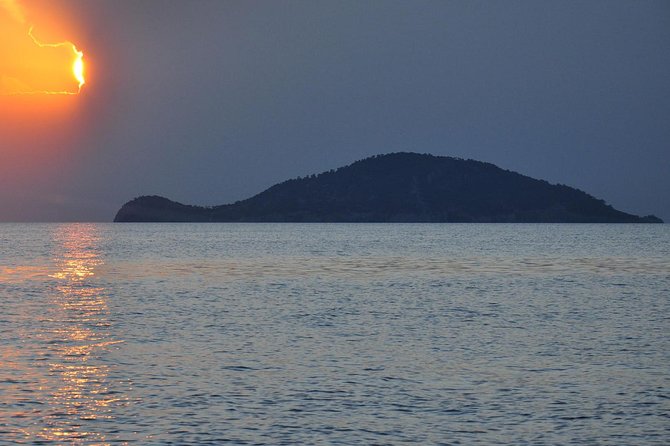 3 hours Neos Marmaras: Day or Sunset Sailing Tour Coves & Islands - Weather, cancellations, and timing