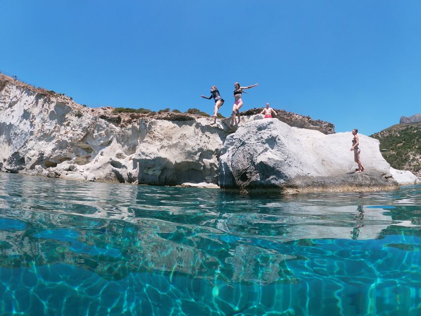 Adamantas: Milos Sightseeing Sailboat Cruise - Kleftiko by dinghy, snorkel, and camera