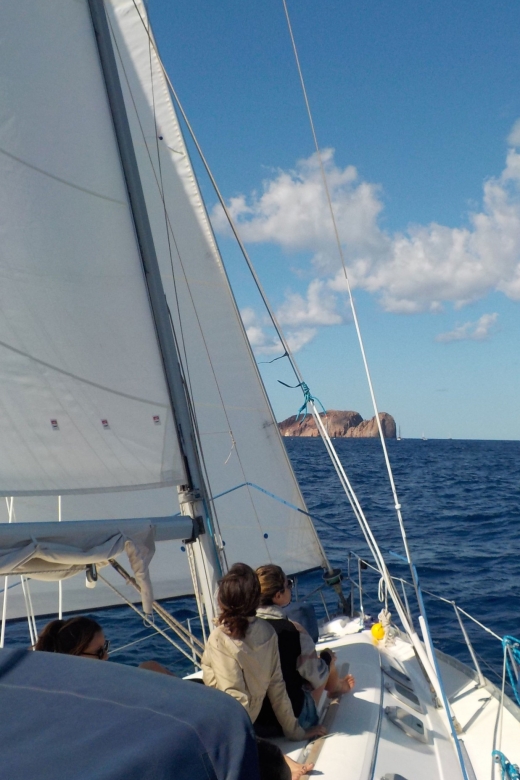 Adamantas: Milos Sightseeing Sailboat Cruise - Meeting the boat at Adamantas harbor