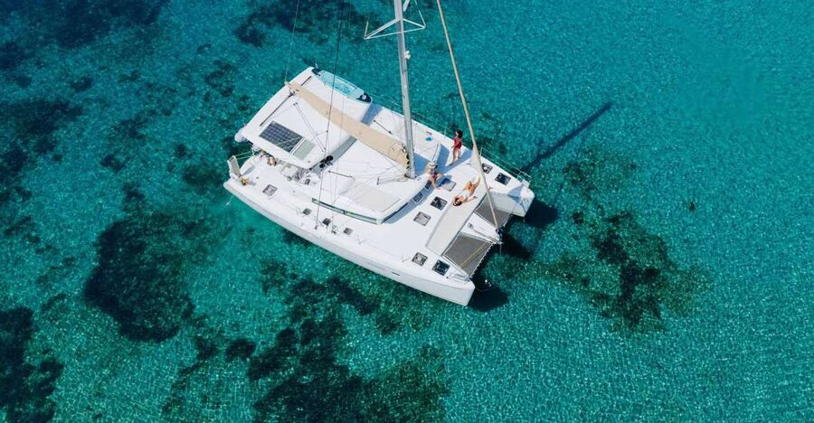 Athens: Catamaran Cruise with Fresh Lunch and Wine - Greek lunch served on the boat