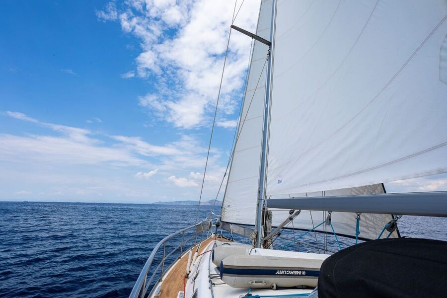 Athens Riviera: Semi-Private daily sailing cruise with lunch - Who will enjoy this sailing day