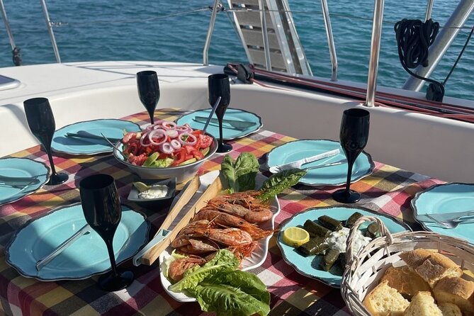 Catamaran cruise in Mykonos with Meal, Drinks & Transport - Crew, comfort, and what the reviews reveal