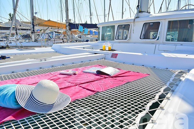 Catamaran cruise in Mykonos with Meal, Drinks & Transport - Who should book this cruise?