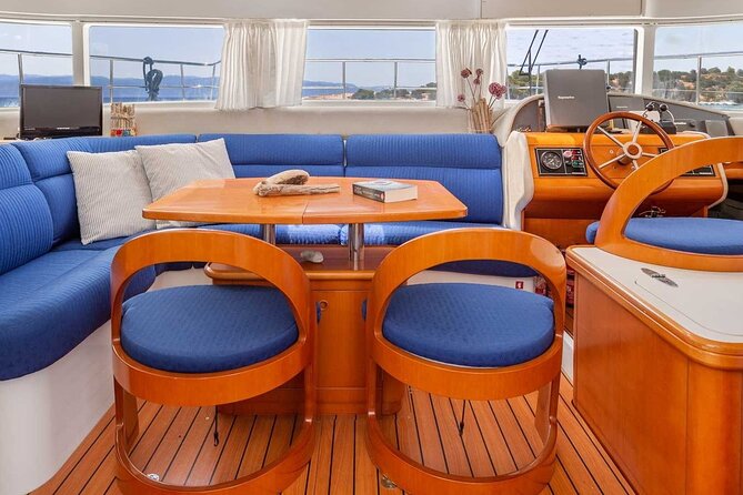Catamaran Full Day Cruise in Agia Kiriaki Kleftiko - Why this Milos catamaran cruise works so well