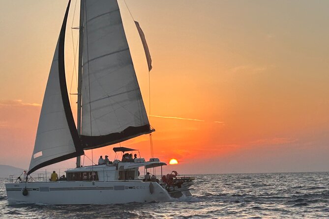 Catamaran Sailing Trip - All Inclusive - What the crew adds to the day