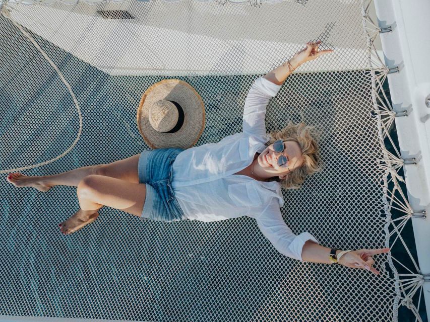 Dia Island Catamaran – Premium Lunch, Open Bar, Small Group - Should you book the Dia Island catamaran?