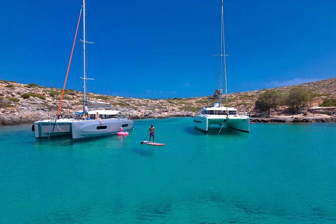 Dia Island Catamaran – Premium Lunch, Open Bar, Small Group - A light brunch before the main meal