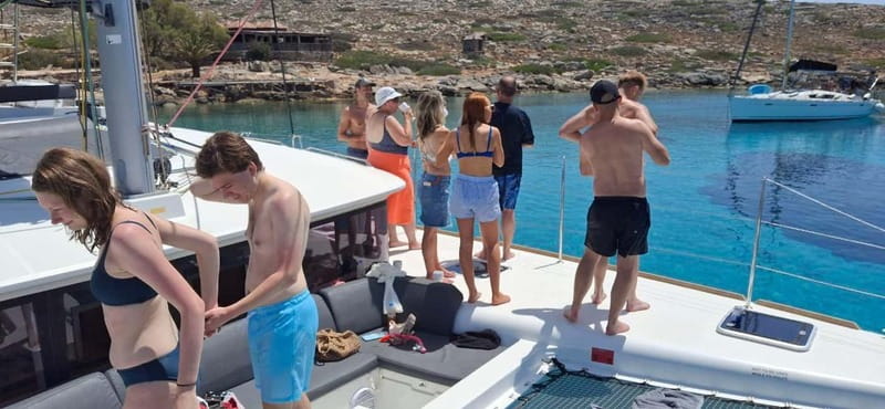 Dia Island Catamaran – Premium Lunch, Open Bar, Small Group - Is $176 a fair price?
