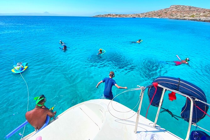 Dia Island Catamaran – Premium Lunch, Open Bar, Small Group - The short Heraklion harbor sightseeing stop