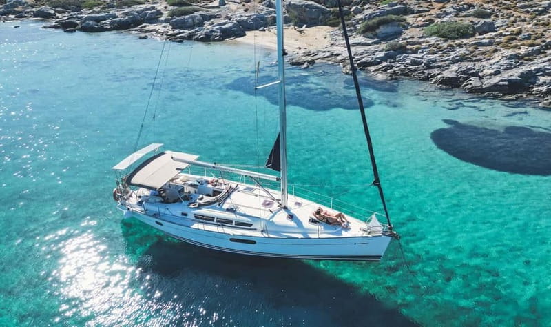 Dia Sailing Cruise With All-inclusive Meal And Drinks - A simple lunch prepared on the yacht