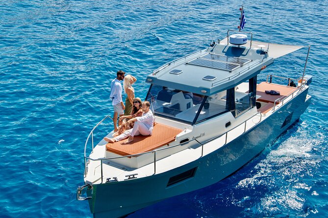 Diamond 36 Private Motor Yacht Caldera Cruise - Pickup keeps the start of the day simple