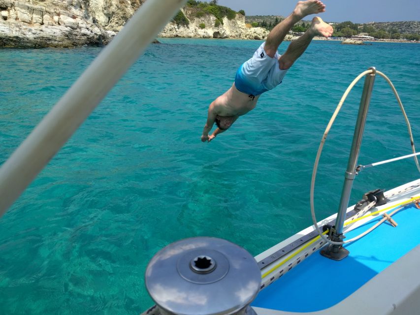 From Chania: Fully Private Sailing Cruise with Meal & Drinks - A real lunch cooked on the boat