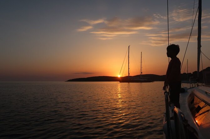 From Heraklion:Small group 5,5h Sunset Sailing trip to Dia Island - The main stop at Agios Georgios