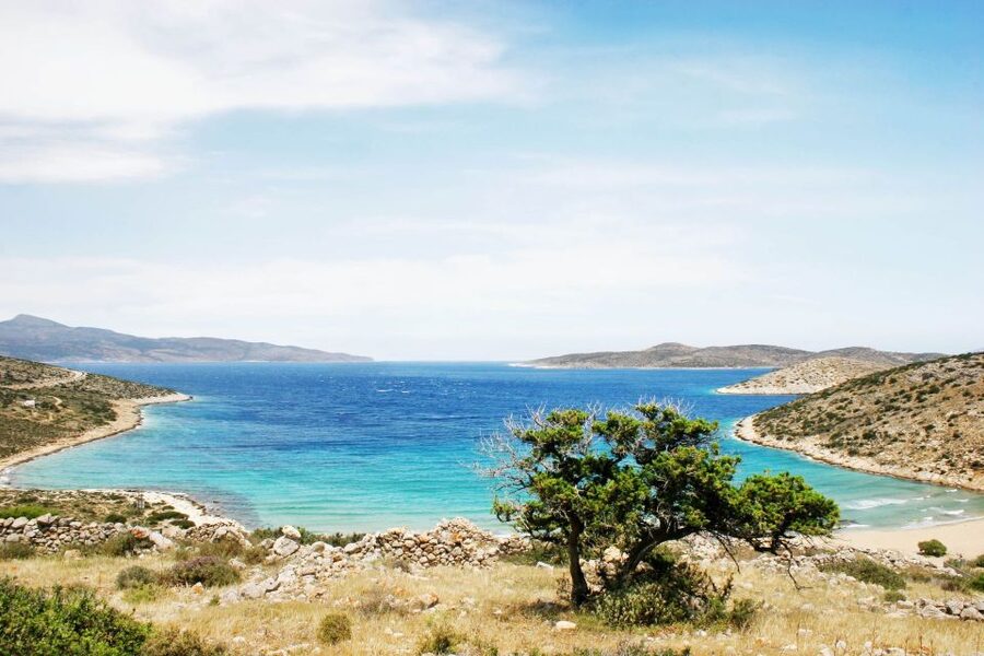 From Naxos: Schinoussa and Iraklia Sailing Cruise with BBQ - Two hours at Tsigouri or Livadi on Schinoussa