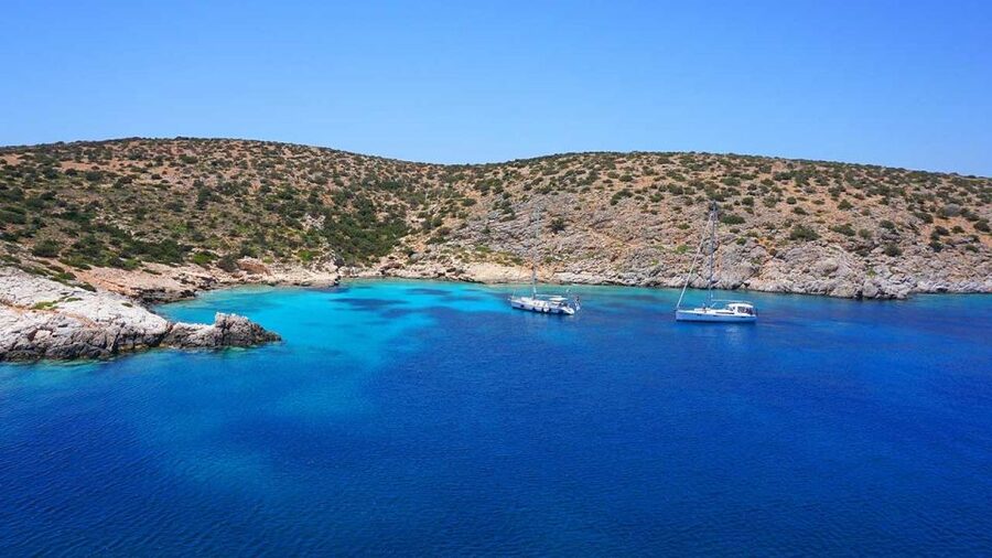 From Naxos: Schinoussa and Iraklia Sailing Cruise with BBQ - What comes with the BBQ lunch
