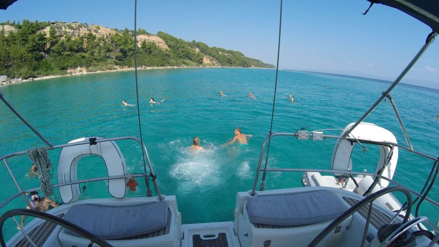 From Nea Fokea: Chalkidiki 6-Hour Cruise by Sailing Boat - Kalithea Beach and lunch on board