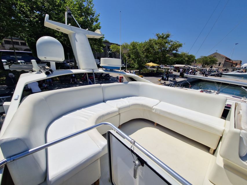 From Rhodes: Yacht Cruise to Lindos with Lunch and Drinks - What the small yacht changes