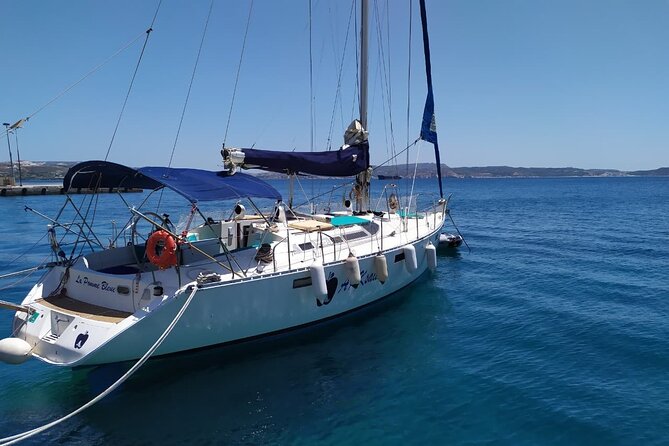 Full day sailing cruise on the West side of Milos island - Why this Milos sailing cruise is different