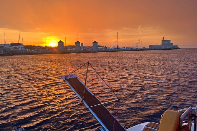 Half Day Sailing Catamaran with Sunset Experience - Is $1,160.93 a fair price?
