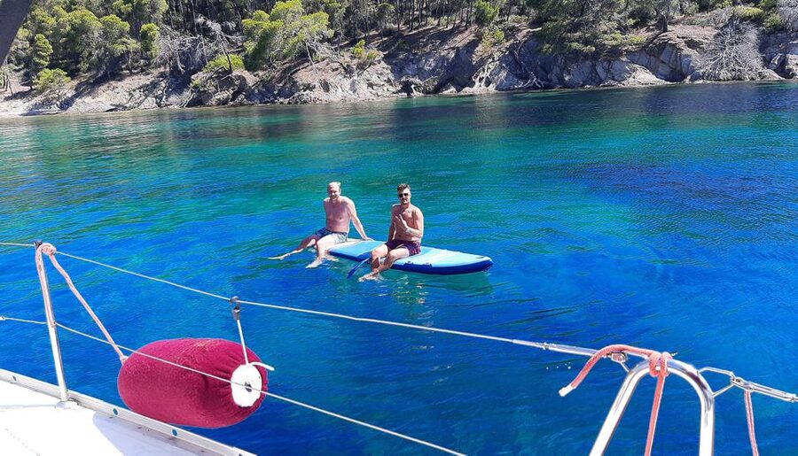 Halkidiki: 7 Hours Private Cruise with Sailing Boat - Porto Carras and the coves south of Neos Marmaras