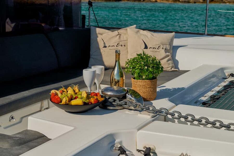 Heraklion: Catamaran Cruise to Dia Island - A Cretan meal served at sea
