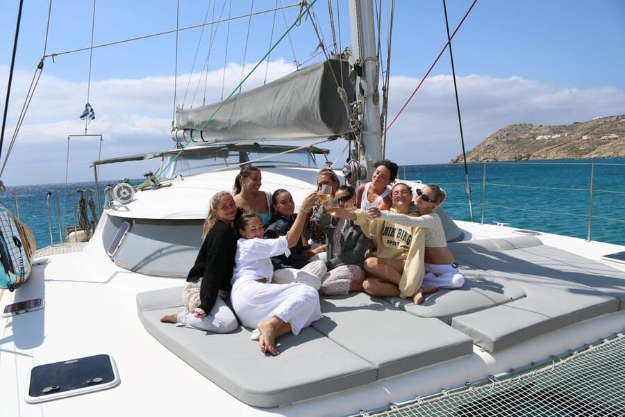 Heraklion: Dia Island Luxury Catamaran Cruise with Meal - Leaving Heraklion beside Koules Fortress