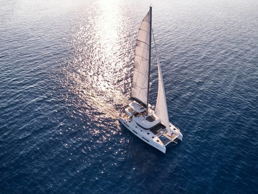 Heraklion: Dia Island Luxury Catamaran Cruise with Meal - Morning calm or sunset return