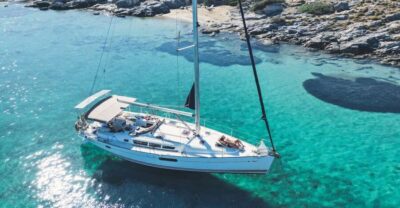 Dia Island Private Sailing Cruise with Full Meal