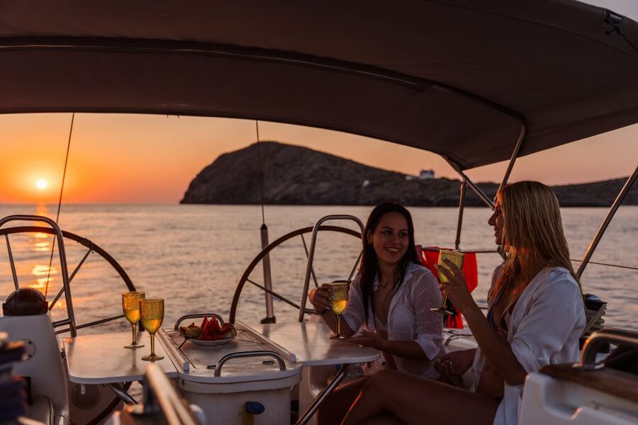 Heraklion: Dia Island Sailing Cruise with Snorkeling - Who will enjoy this cruise most?