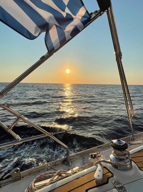 Heraklion: Sailing Cruise to Dia Island with Drinks and Meal - Afternoon sailing and the sunset option