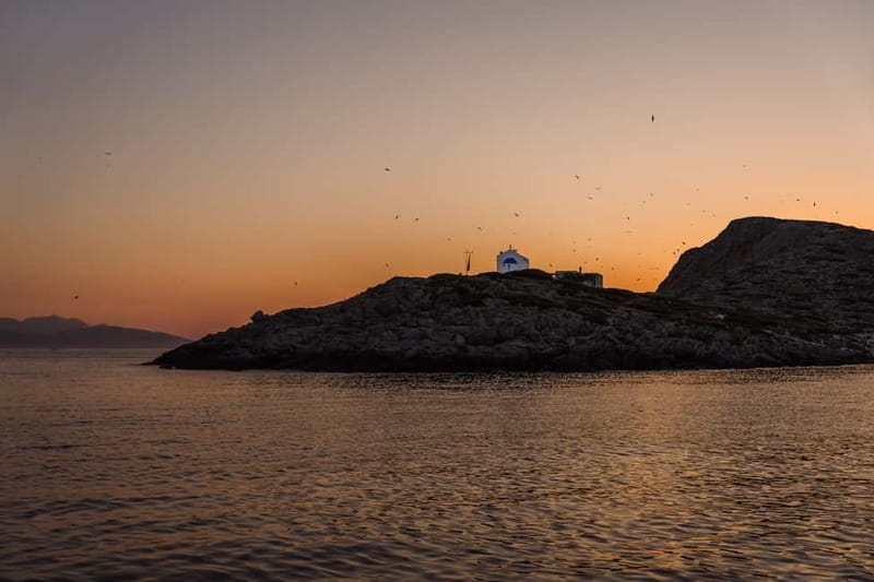 Heraklion: Sunset Sailing Cruise Dia Island with Snorkeling - Snorkeling, paddleboarding, and time in the water