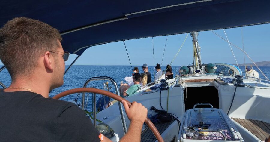 Heraklion: Sunset Sailing Cruise Dia Island with Snorkeling - Food and drinks onboard