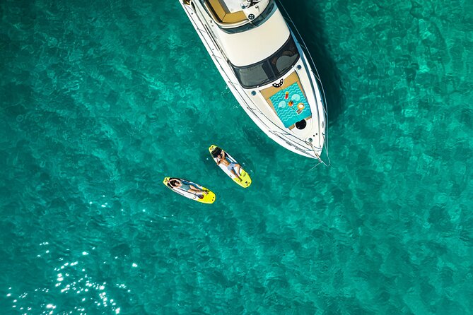 Ierapetra: Chrissi Island Luxury Yacht Cruise with Meal - Your first Chrissi Island bay