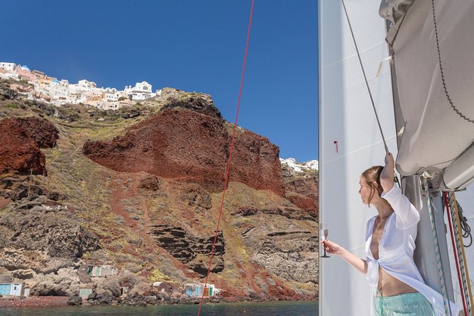 Island Hopping: Santorini Catamaran Charter Cruise with a skipper - Key points to know before sailing