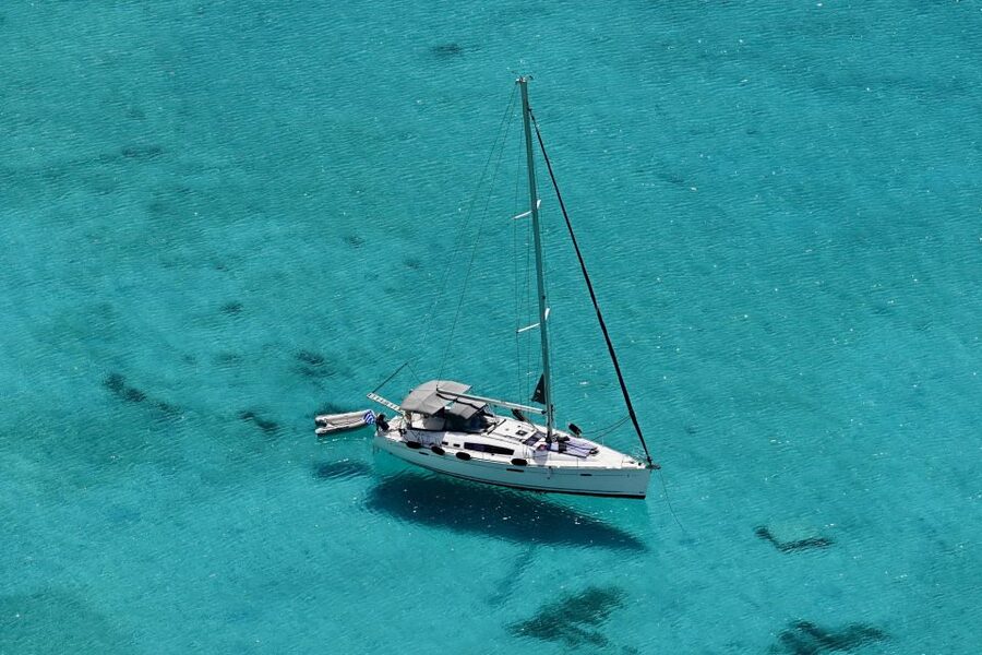 Kissamos: Balos and Gramvousa Private Sailing Trip with Meal - Sailing back with space to rest