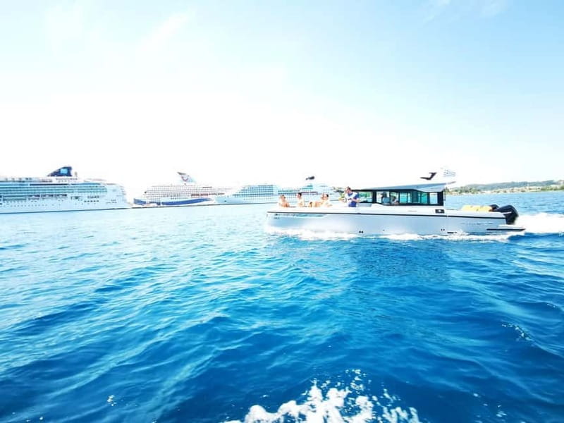 Luxury Yacht Experience Semi-Private North East - Corfu Town, Vidos Island, and Garitsa Bay