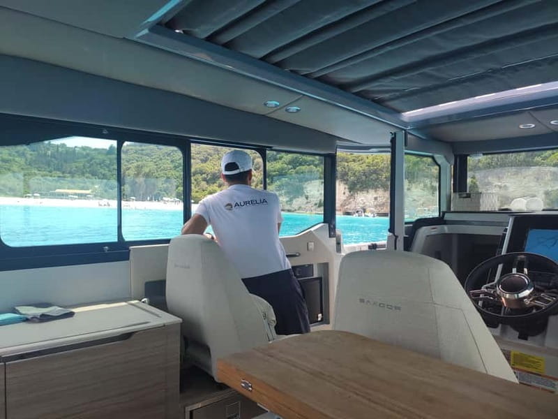 Luxury Yacht Experience Semi-Private North East - What the crew adds to the experience
