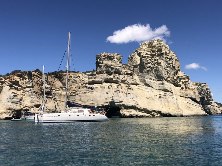 Milos: Full-Day Catamaran Cruise to Poliegos and Kleftiko - Sikia Cave and the approach to Kleftiko