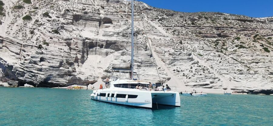 Milos: Full-Day Catamaran Cruise with Food and Open Bar - Gerakas Beach, lunch, and the best midday pause