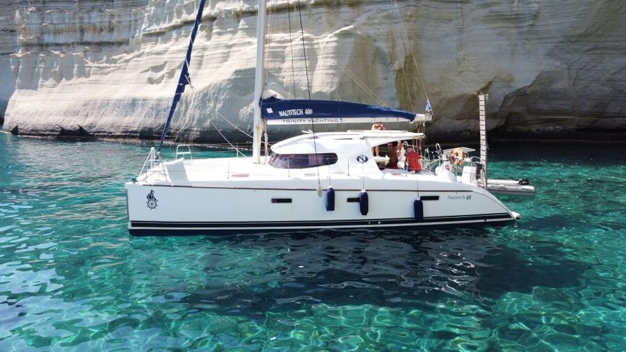 Milos: Full day Milos and Poliegos Catamaran Cruise - Sykia Cave brings volcanic drama