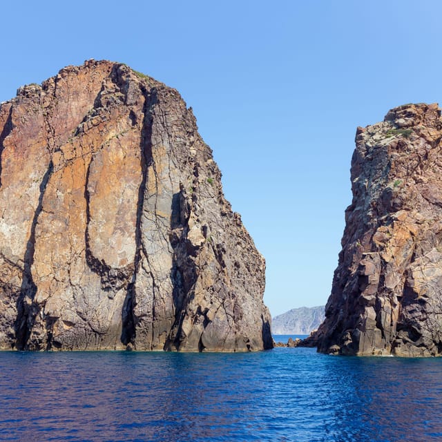 Milos: Kleftiko Semi Private Sailing Cruise with Lunch - Sykia cave and its open roof