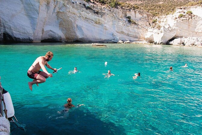 Milos Luxury Catamaran Cruise to Kleftiko Bay with Lunch - Service details that shape the day