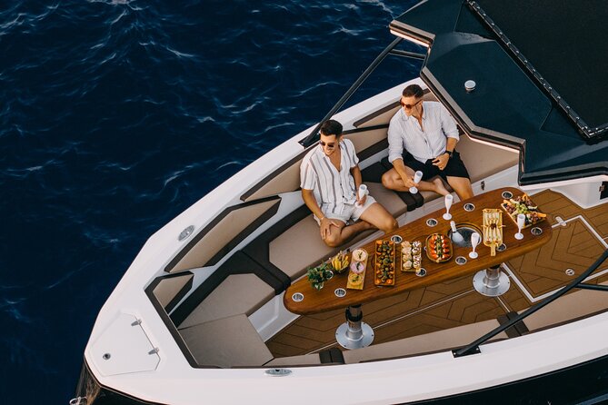 Milos: Private Yacht Tour—Kleftiko Sarakiniko Poliegos - Kleftiko: the stop you are paying for