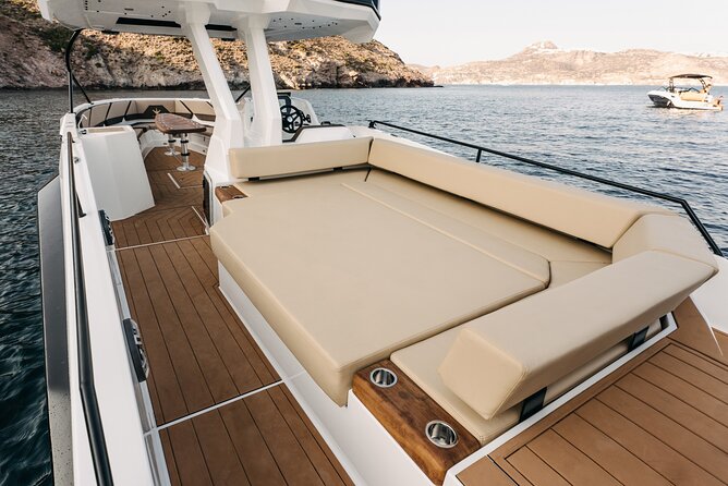 Milos: Private Yacht Tour—Kleftiko Sarakiniko Poliegos - What is served on the boat