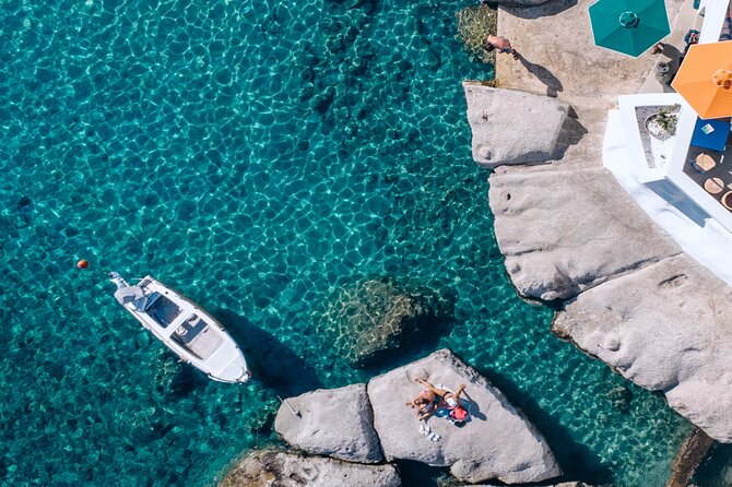 ❖ Milos: Small Group Yacht Tour—Kleftiko Sarakiniko Poliegos - Sarakiniko: white rock and clear water