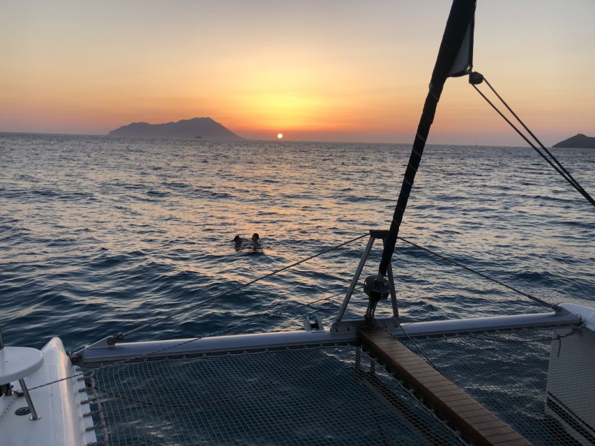 Milos: Sunset Catamaran Cruise with Kleftiko Visit - The west coast route, from Sikia Cave to Kalogries