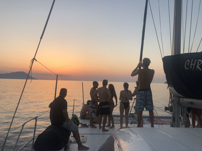 Milos: Sunset Catamaran Cruise with Kleftiko Visit - An afternoon start from Adamas