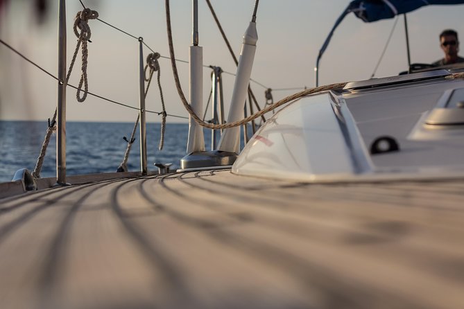 Morning Caldera Sailing Cruise - Lunch is more than a token snack
