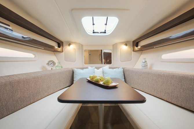 Motor Yacht (2020)Luxury Private Cruise Around Santorini - Ammoudi, the old port, and the cliffs of Oia