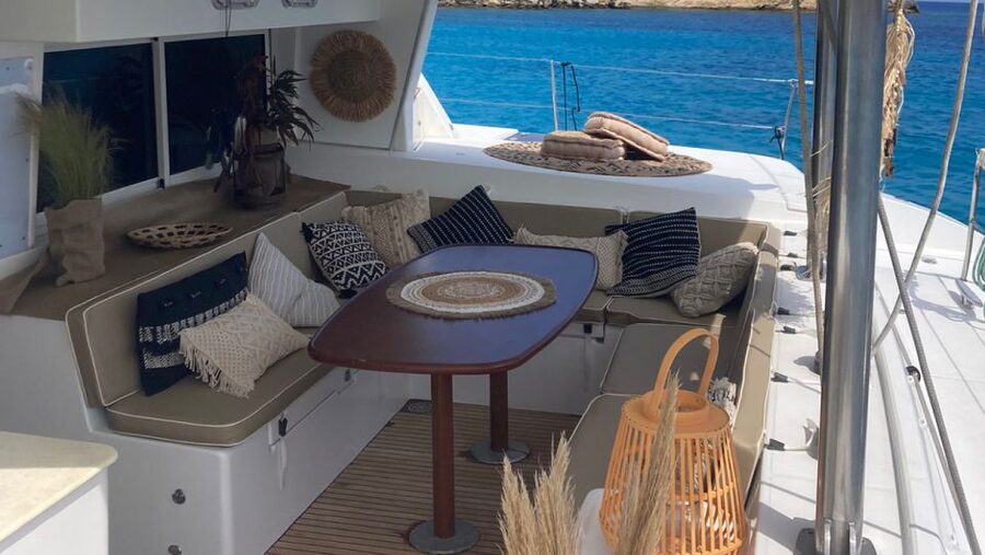 Mykonos: Boho Experience Catamaran Cruise - Food, drinks, and the onboard rhythm